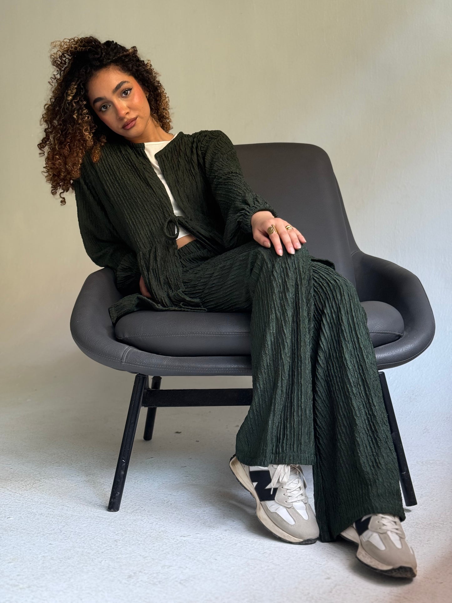 Textured Ease Set in Olive