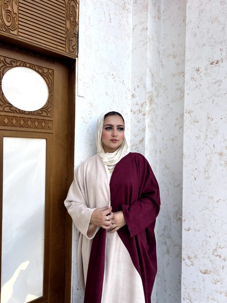 Twin Shade Beige x Burgundy Kaftan